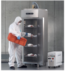 Une armoire de stérilisation au plasma pour la désinfection des vêtements et des masques