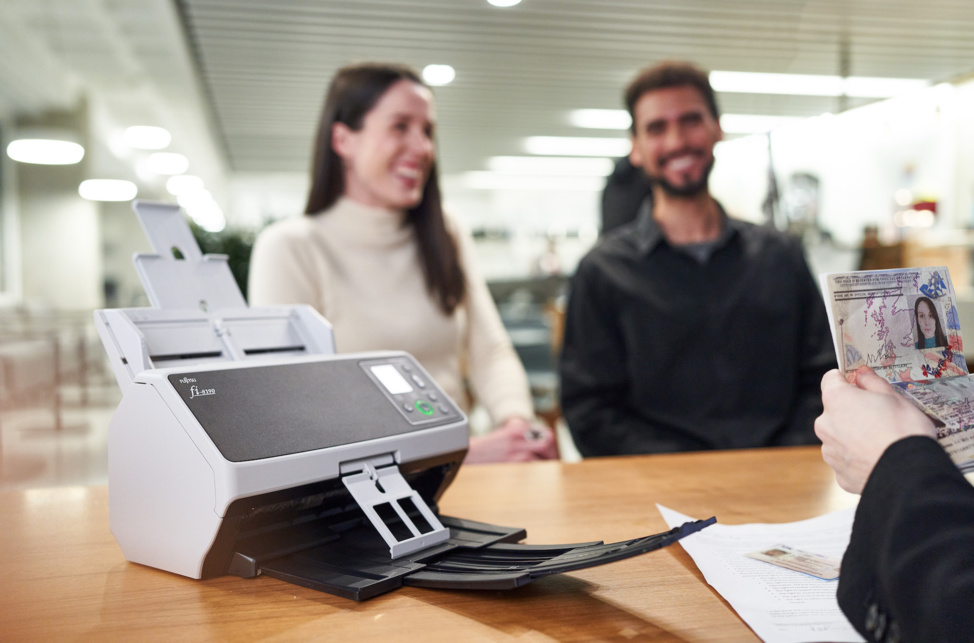 Scanners : PFU redéfinit les standards de la numérisation Scanners : PFU redéfinit les standards de la numérisation