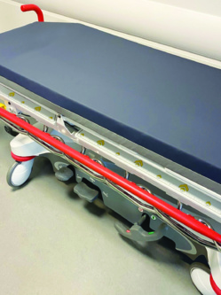 Le matelas HYG’INNOV® se décline pour les brancards Le matelas HYG’INNOV® se décline pour les brancards