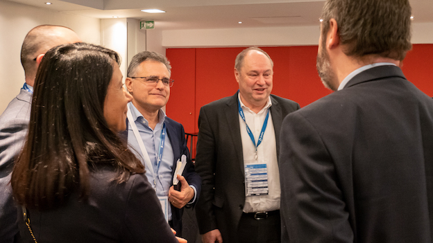 Andrea Fiumicelli (gauche), PDG du Groupe Dedalus, et Frédéric Vaillant (droite), directeur général délégué pour la France. ©Dedalus