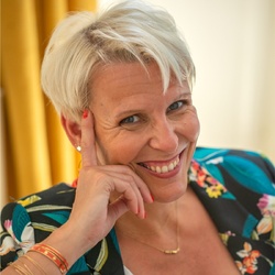 Déchirés : les soignants à l’épreuve d’un système en crise Déchirés : les soignants à l’épreuve d’un système en crise