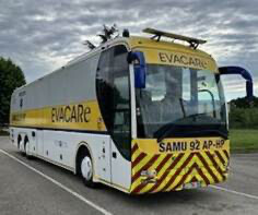 L'AP-HP inaugure l’autocar «EVACARe», unité mobile hospitalière collective pour victimes multiples
