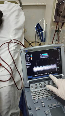 Un voyage en Gambie offre de l'espoir aux patients en besoin de dialyse