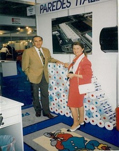 Hommage rendu à André Lerond, Président du Conseil d’Administration et ancien Directeur Général de PAREDES, Ancien capitaine de l’équipe de France de Football Hommage rendu à André Lerond, Président du Conseil d’Administration et ancien Directeur Général de PAREDES, Ancien capitaine de l’équipe de France de Football