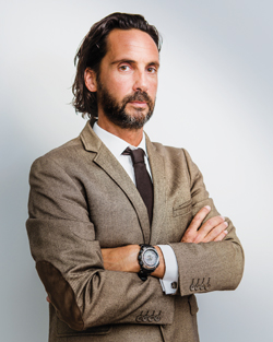 David Descatoire, Directeur des ventes du secteur public chez Softway Medical David Descatoire, Directeur des ventes du secteur public chez Softway Medical