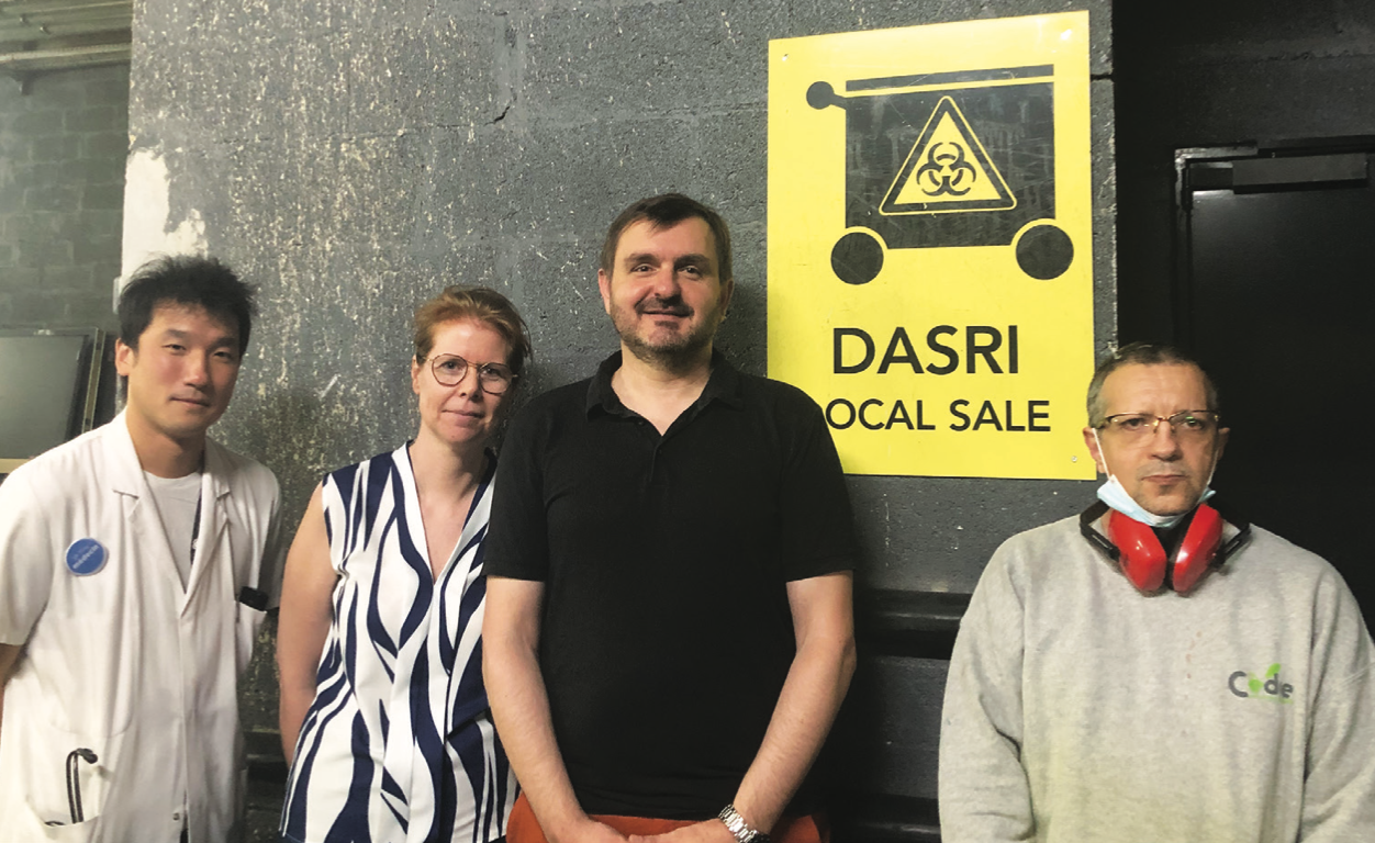 Le Dr Florent Huang, Julie Swaenepoël, Julien Lagarde et Michaël. Le Dr Florent Huang, Julie Swaenepoël, Julien Lagarde et Michaël.