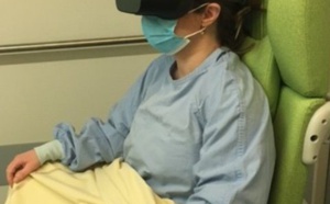 Au CHU de Rennes, le Fonds Nominoë met à disposition 30 casques de réalité virtuelle pour mieux vivre un soin douloureux ou stressant