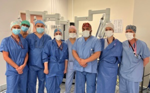 Première mondiale : les équipes de la Clinique Victor Pauchet réalisent une Segmentectomie du poumon en ambulatoire par recours à  la chirurgie robotique assistée