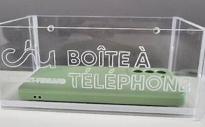 Le CHU de Clermont-Ferrand reçoit 180 boites à téléphone pour limiter les écrans et renforcer le lien parent-enfant à l’hôpital Estaing