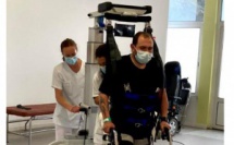 L’hôpital Henry Gabrielle signe la charte Romain Jacob et inaugure le 1er exosquelette lyonnais